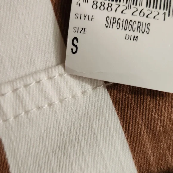 NWT. Saints & Hearts High- Rise Extreme Flare Jeans Size. Small - Picture 8 of 12